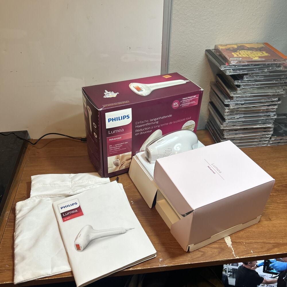 Philips Lumea Advanced IPL Laser Hair Removal Device Body Face Underarms Bikini